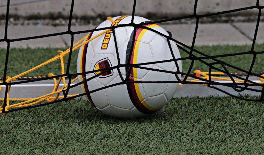 Duurzame voetbaldoelen van Voetbalgoals.be in gebruik - kwalitatieve doelen voor amateurs en professionals met roestvrij staa